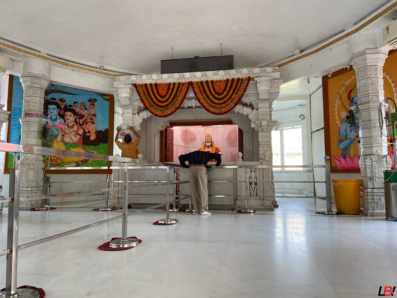 Lucknow Temples: Life-Changing Local's Guide to Unveiling the City's 4 Spiritual Gems 1 | LucknowBuzz Lucknow Temples: Life-Changing Local's Guide to Unveiling the City's 4 Spiritual Gems - Lucknow Buzz | Lucknow City Guide